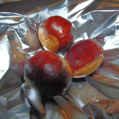 Wrapping sweet chestnuts in foil